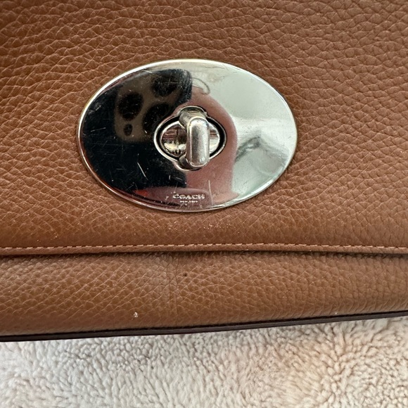 Coach Turnlock Pebbled Leather Crossbody Bag - Picture 4 of 6